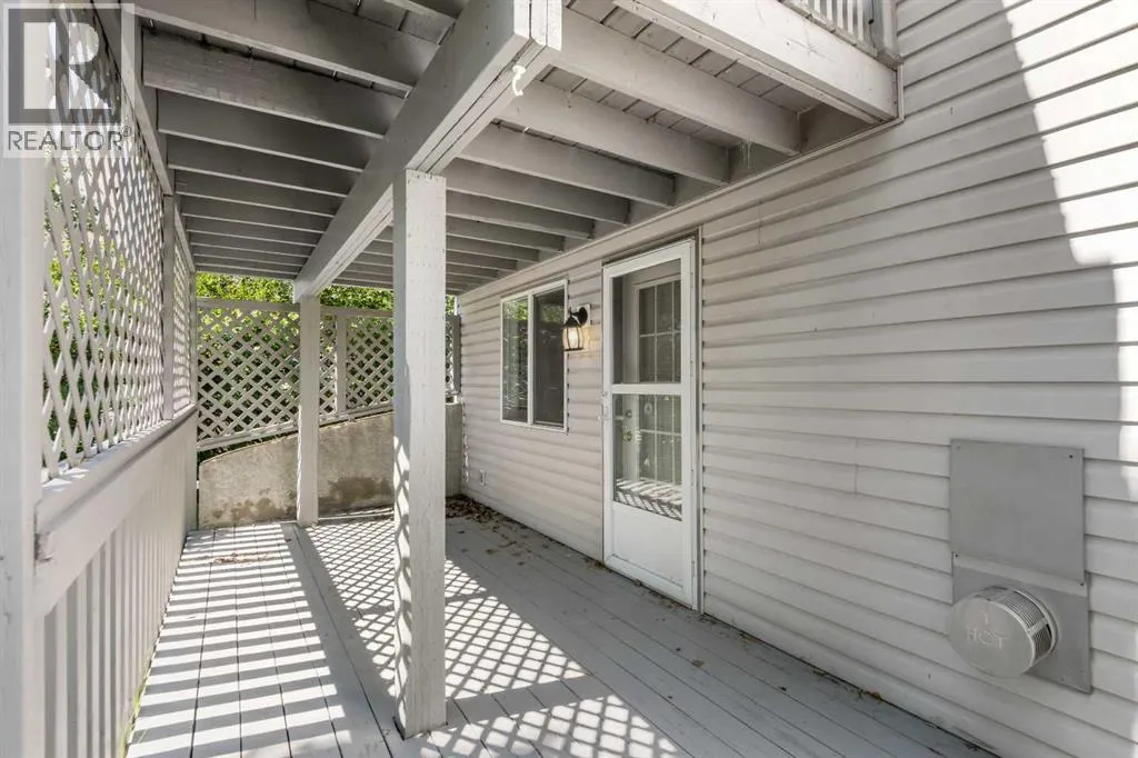 106 Tuscarora Crescent NW