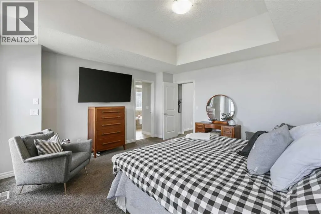 383 Mahogany Terrace SE