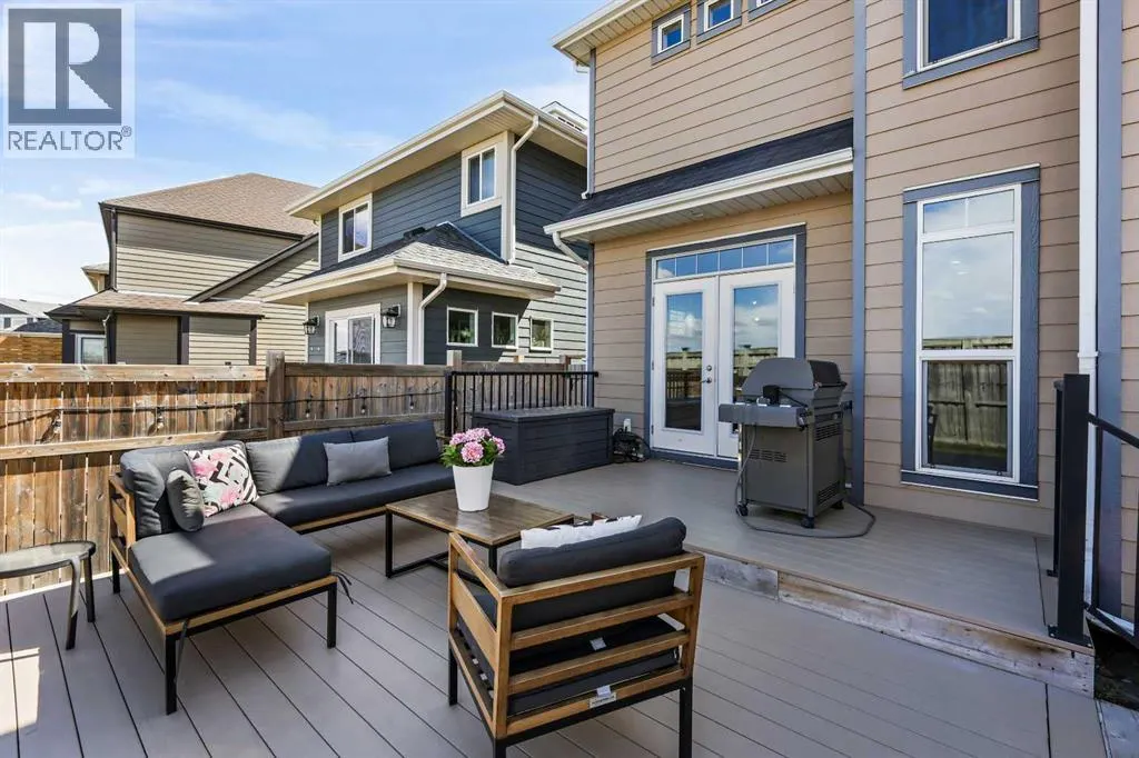 383 Mahogany Terrace SE