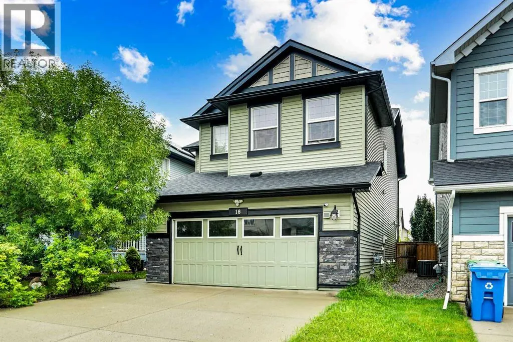 16 Silverado Skies Lane SW