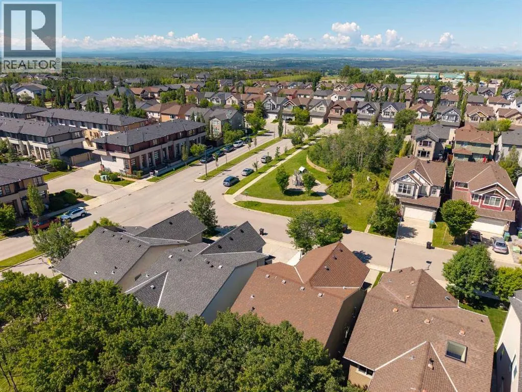 12 Aspen Hills Court SW