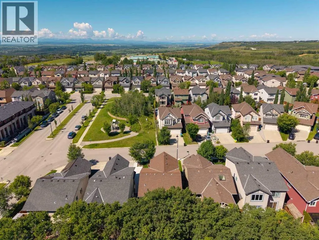 12 Aspen Hills Court SW