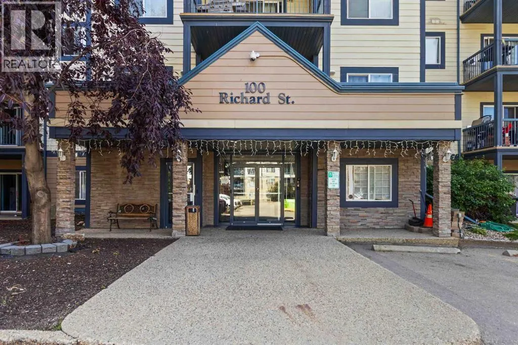 220, 100 Richard Street
