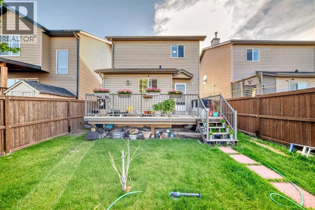 307 Saddlebrook Way NE