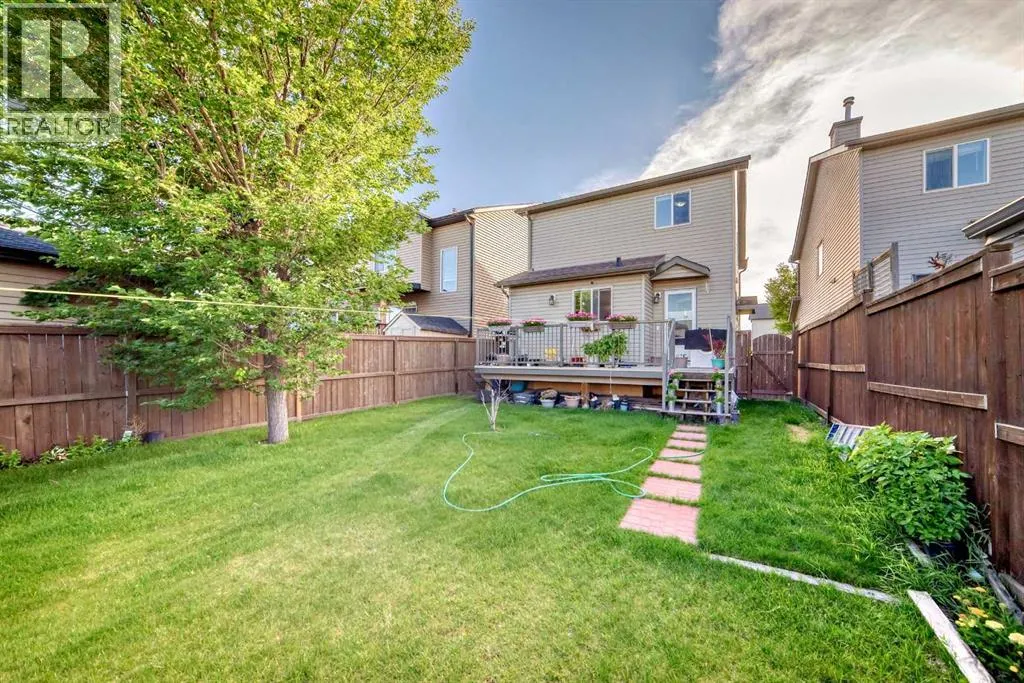 307 Saddlebrook Way NE