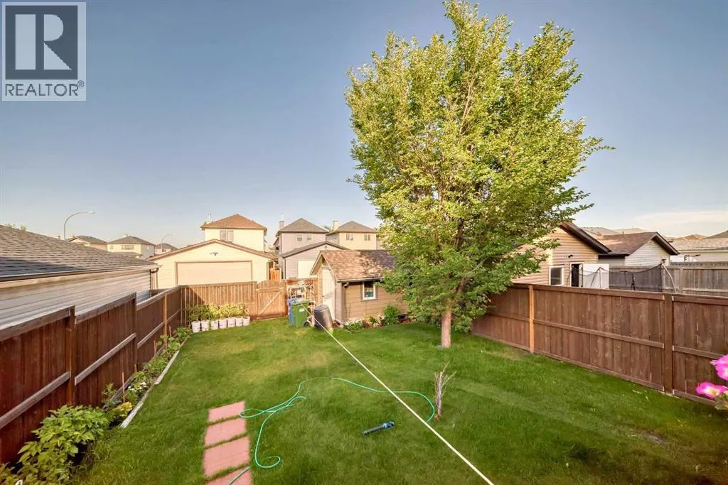 307 Saddlebrook Way NE