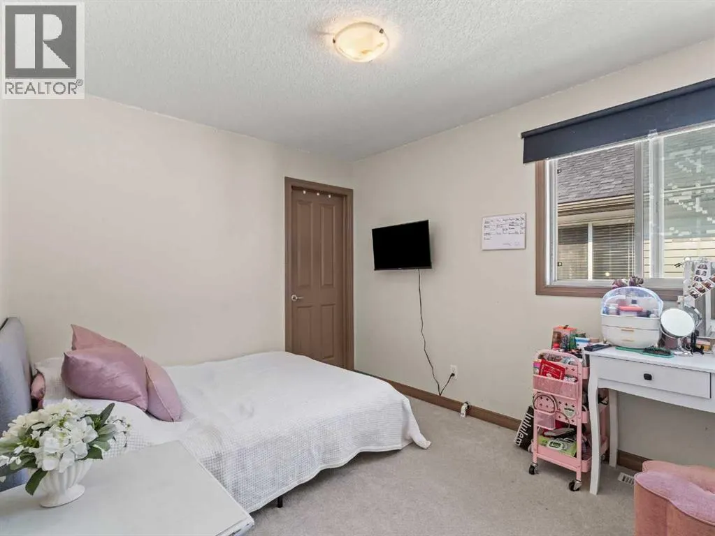 95 Crystal Shores Road