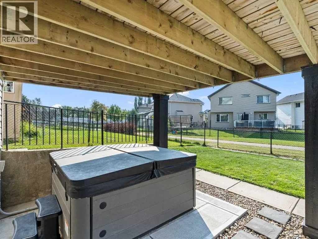 95 Crystal Shores Road