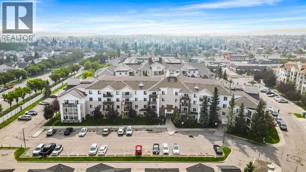 107, 9 Country Village Bay NE