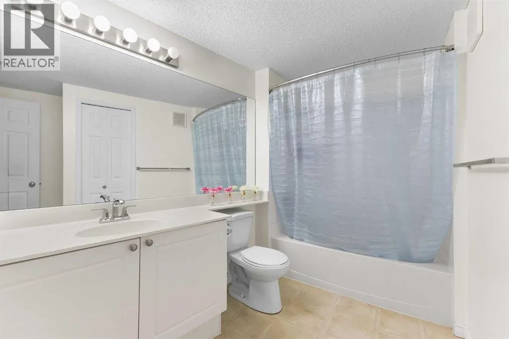 107, 9 Country Village Bay NE