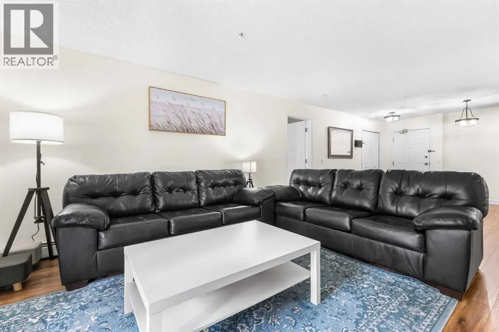 107, 9 Country Village Bay NE