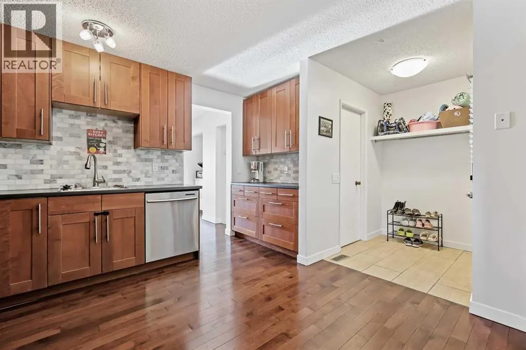 67, 5625 Silverdale Drive NW