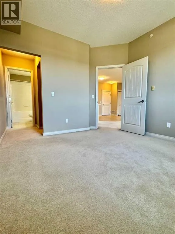 408, 102 Cranberry Park SE
