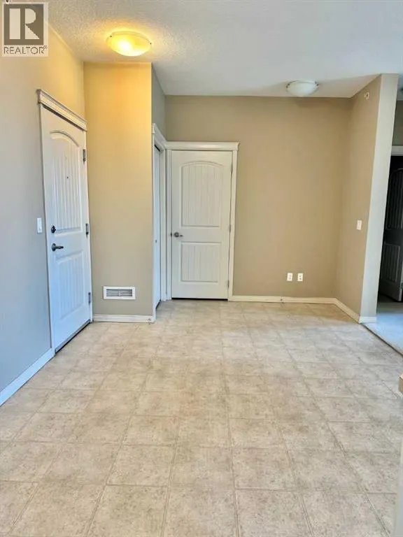 408, 102 Cranberry Park SE