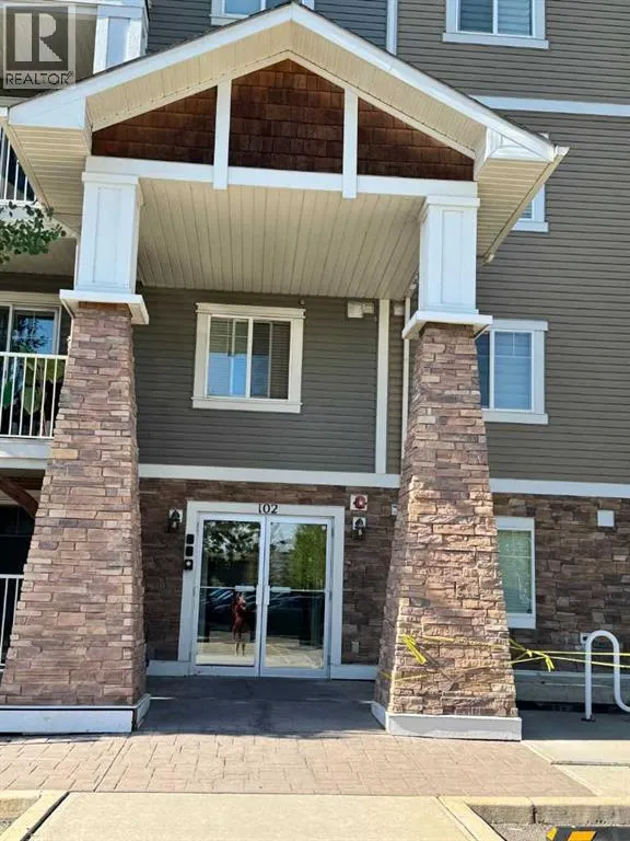 408, 102 Cranberry Park SE
