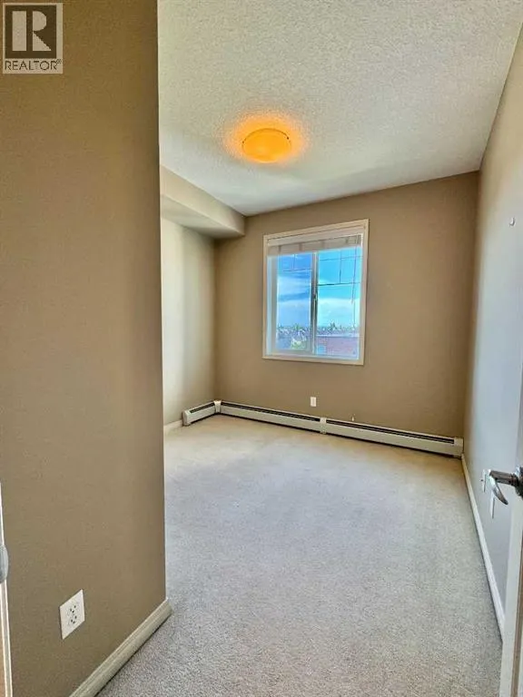 408, 102 Cranberry Park SE