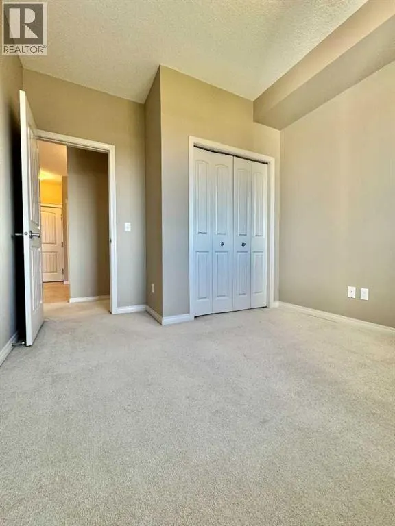 408, 102 Cranberry Park SE