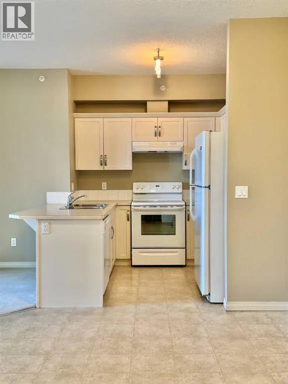 408, 102 Cranberry Park SE