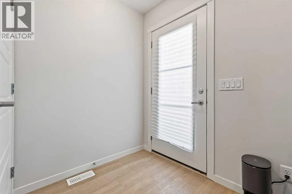 107, 474 Seton Circle SE