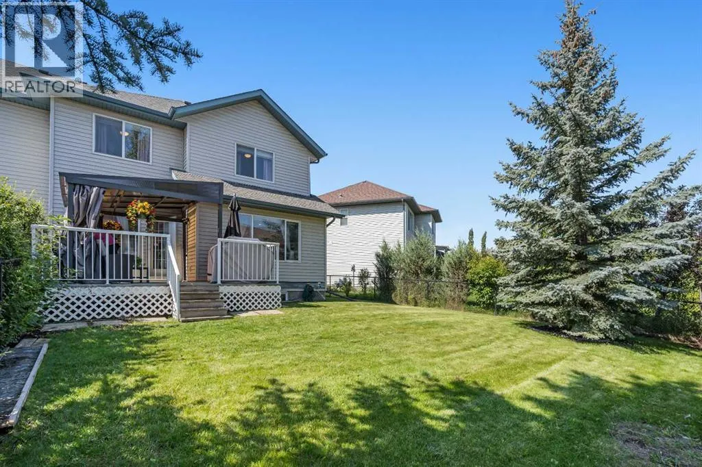 121 Cougarstone Place SW