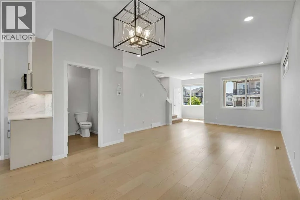 36 Seton Row SE