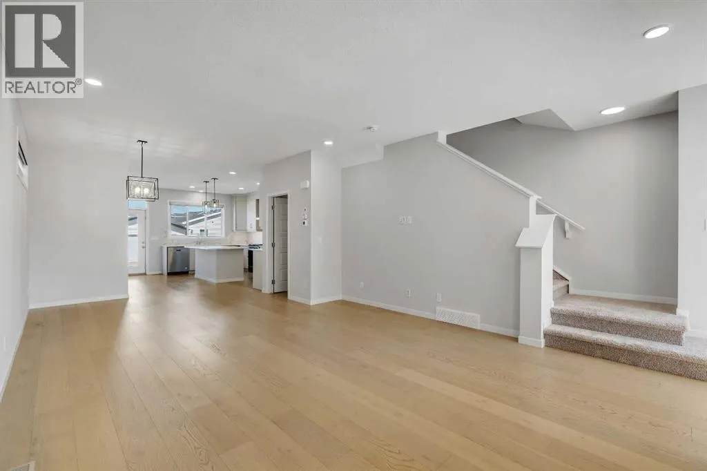 36 Seton Row SE