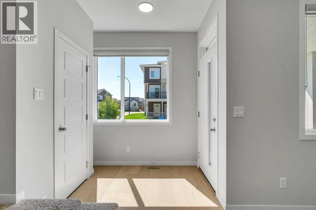 36 Seton Row SE