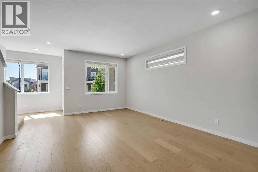 36 Seton Row SE