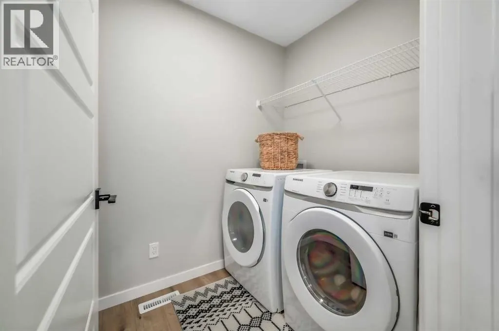 20 Magnolia Bay SE
