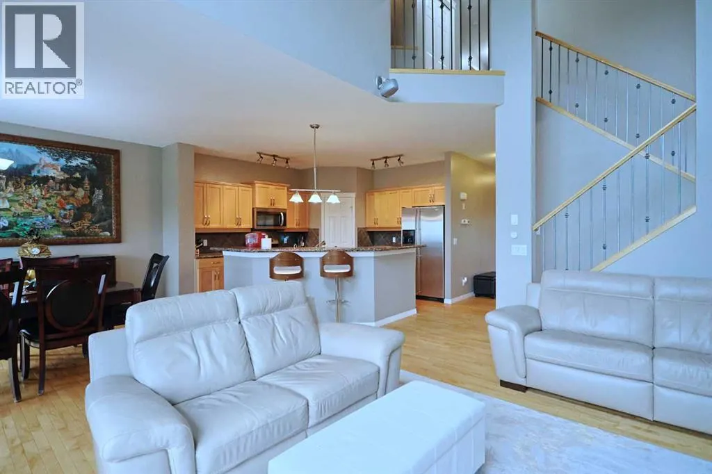 242 Royal Birkdale Crescent NW