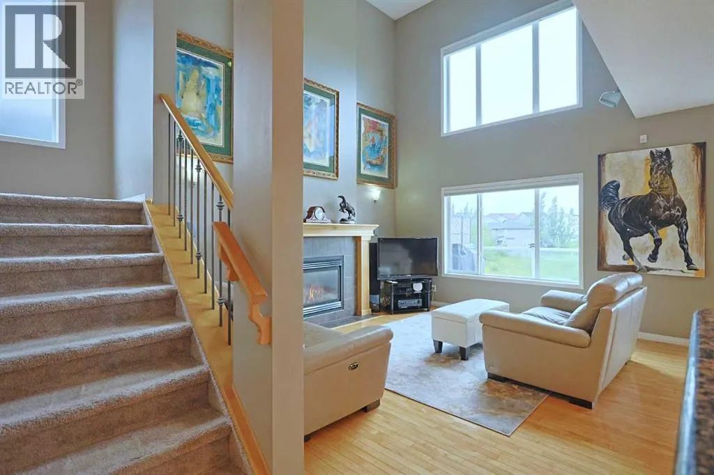 242 Royal Birkdale Crescent NW