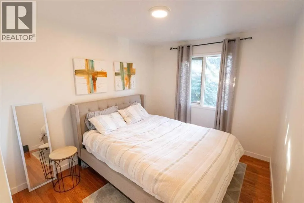 33 Sundown Close SE