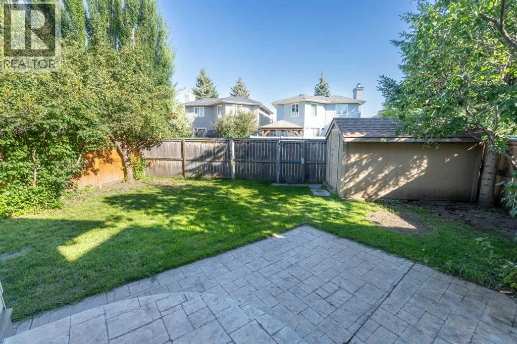 33 Sundown Close SE