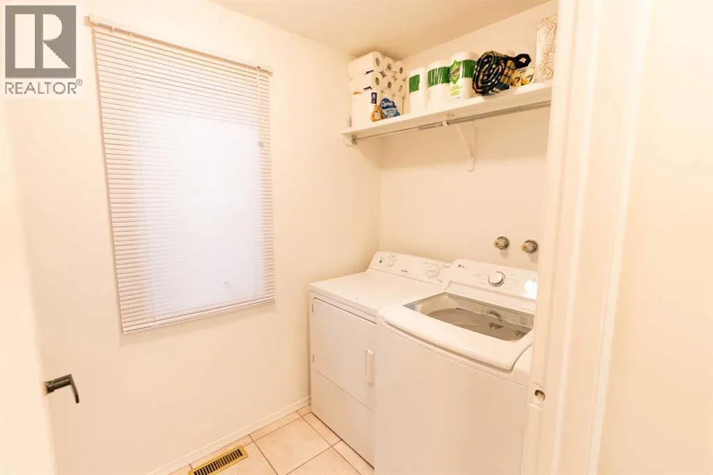 33 Sundown Close SE