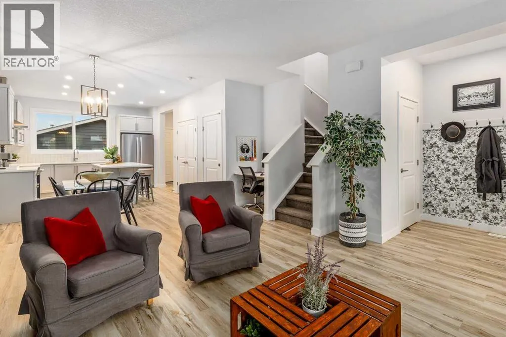 350 Masters Row SE