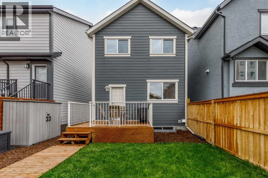 350 Masters Row SE
