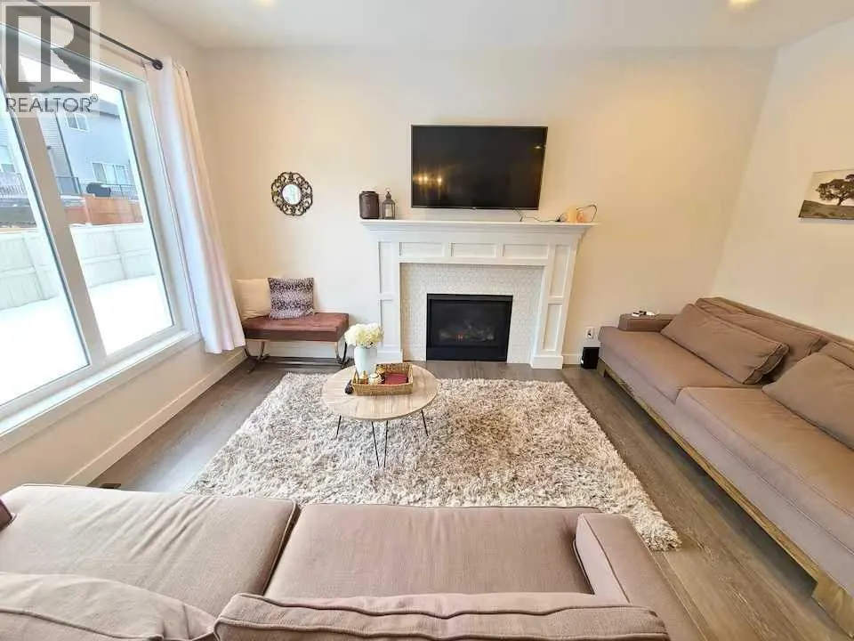 337 Bayview Way SW