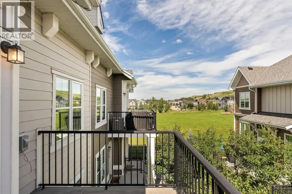 1009 Cranbrook Walk SE