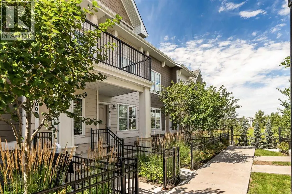 1009 Cranbrook Walk SE