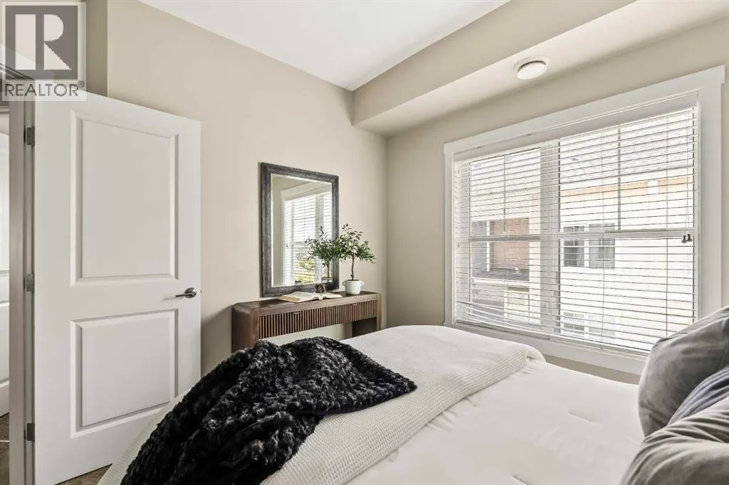1009 Cranbrook Walk SE