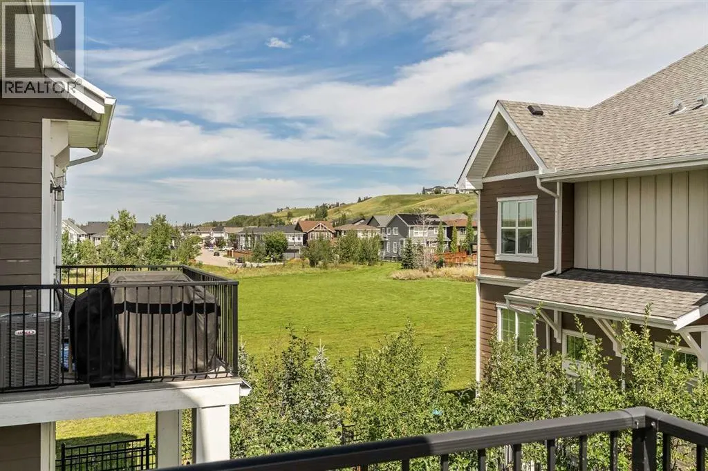 1009 Cranbrook Walk SE