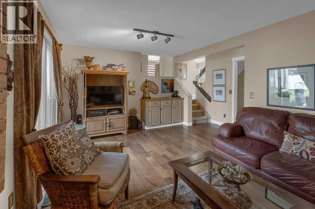120 Deercross Road SE