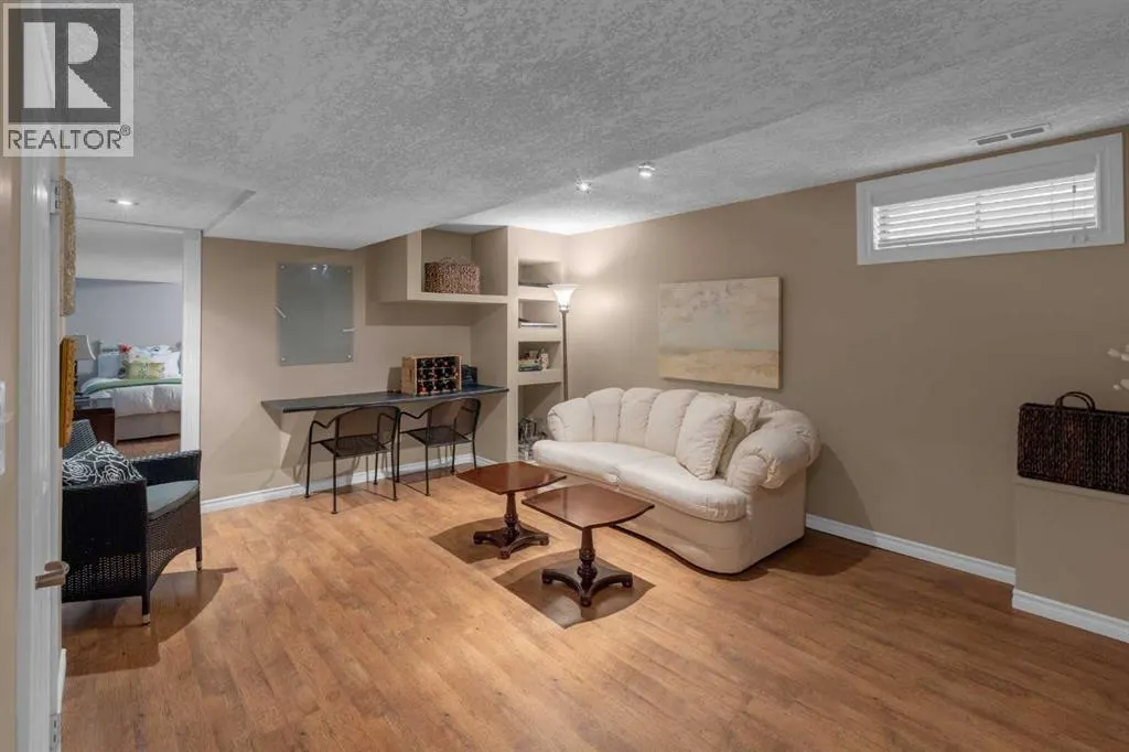 120 Deercross Road SE