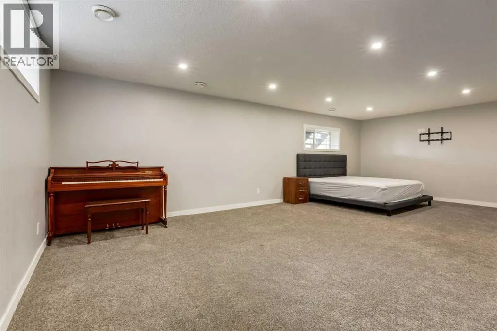 165 Bayside Loop SW