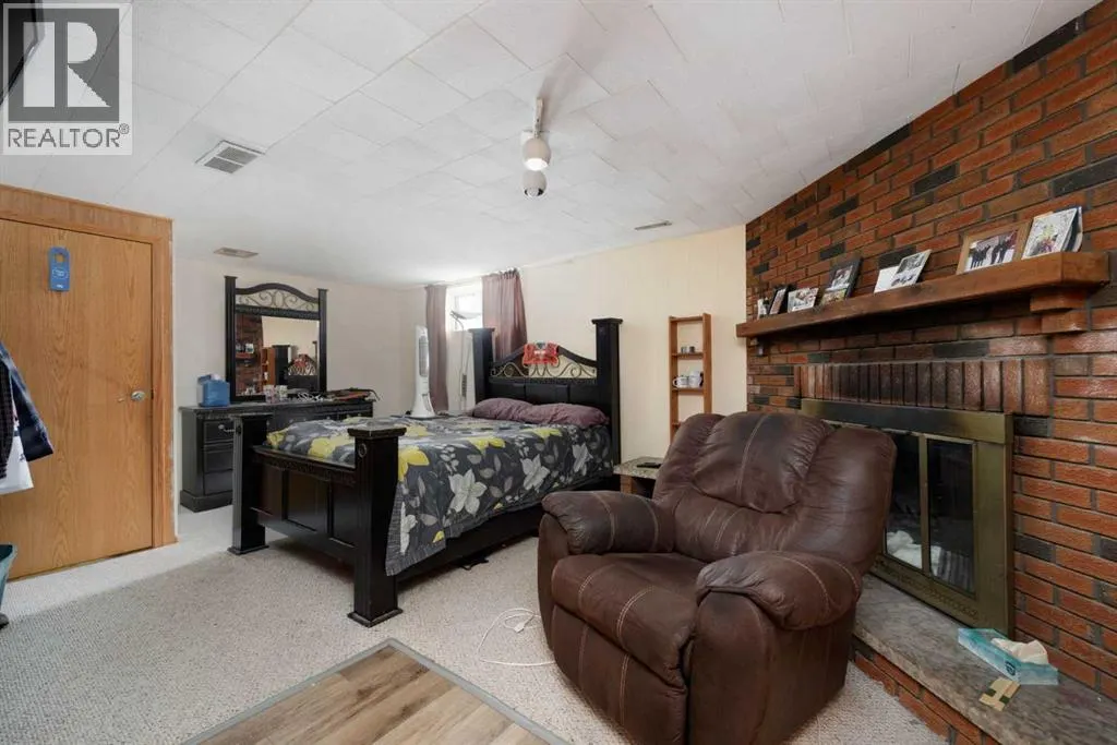 313 Hillcrest Drive