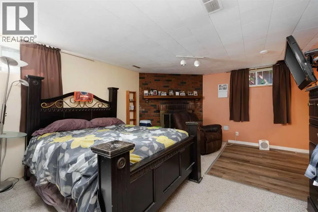 313 Hillcrest Drive