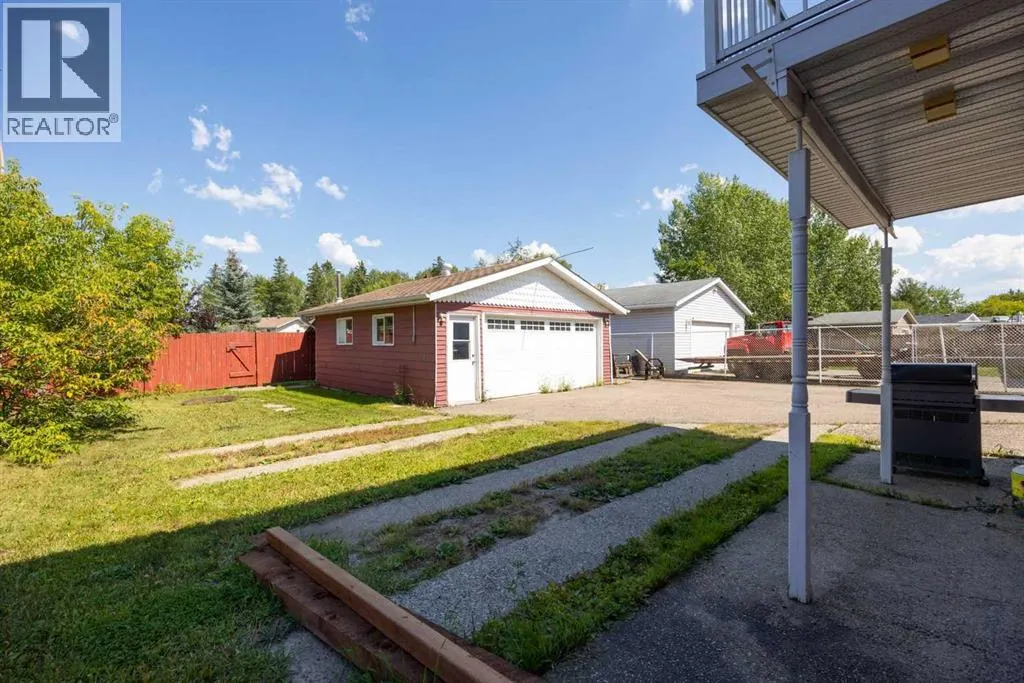 313 Hillcrest Drive