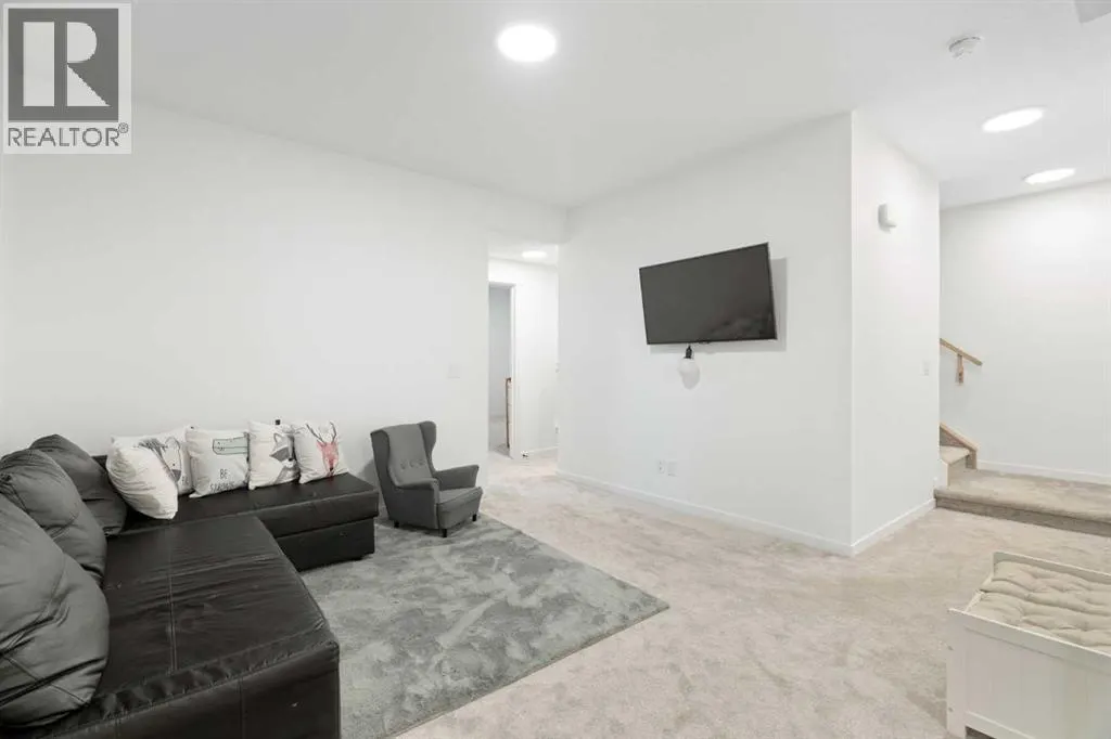 36 Magnolia Bay SE