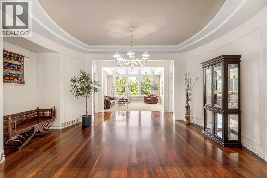 33 Ridge Pointe Drive