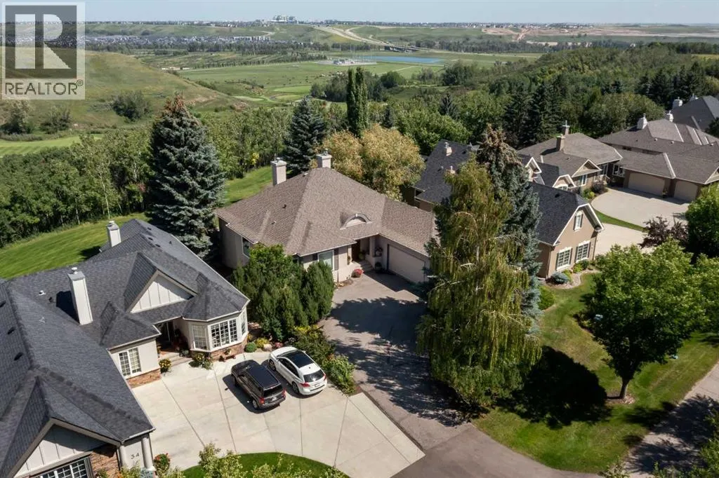 33 Ridge Pointe Drive